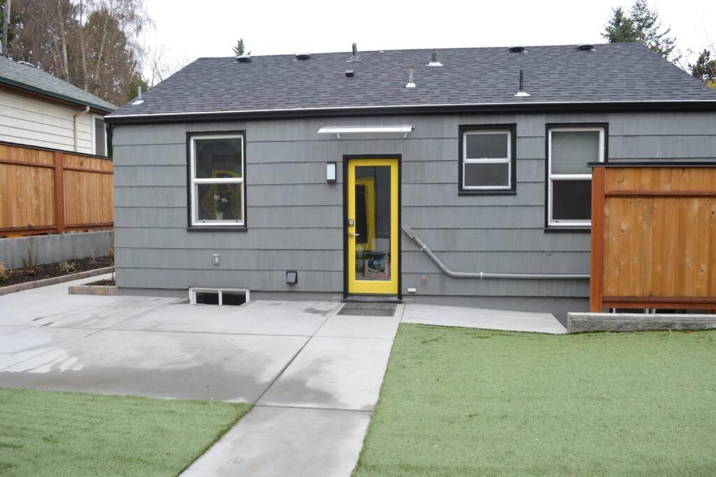 Cozy Crown Hill Carkeek Cottage W/3 Beds, Full Kitchen & Backyard In North Seattle Eksteriør bilde