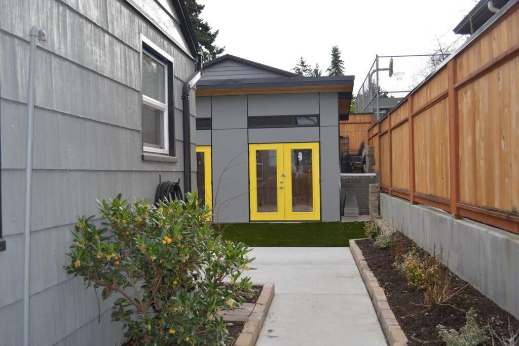 Cozy Crown Hill Carkeek Cottage W/3 Beds, Full Kitchen & Backyard In North Seattle Eksteriør bilde