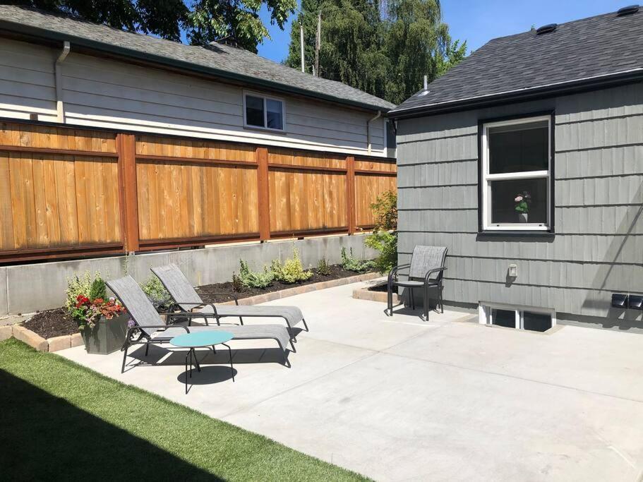 Cozy Crown Hill Carkeek Cottage W/3 Beds, Full Kitchen & Backyard In North Seattle Eksteriør bilde